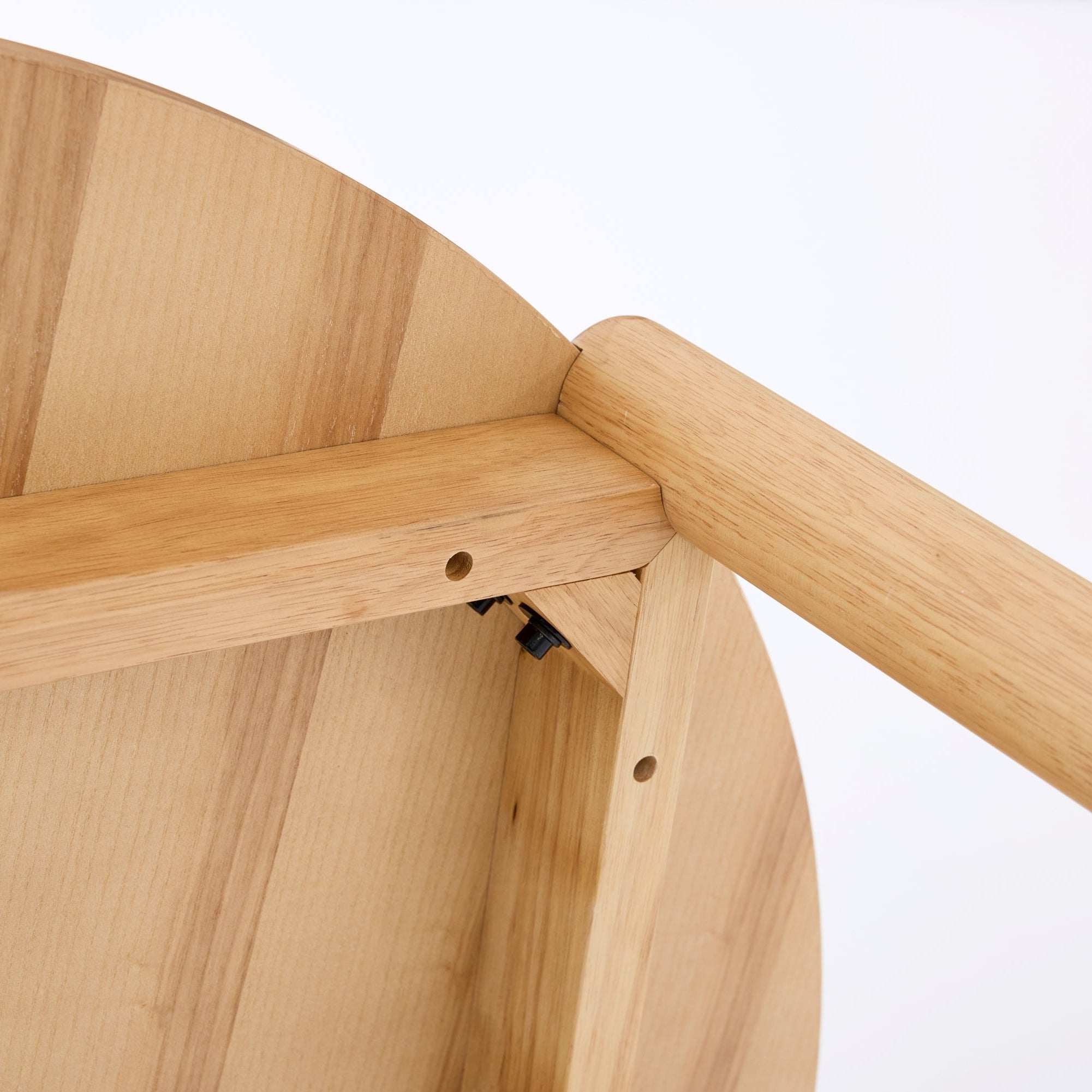 Nomi Dining Table – Round | Natural Oak