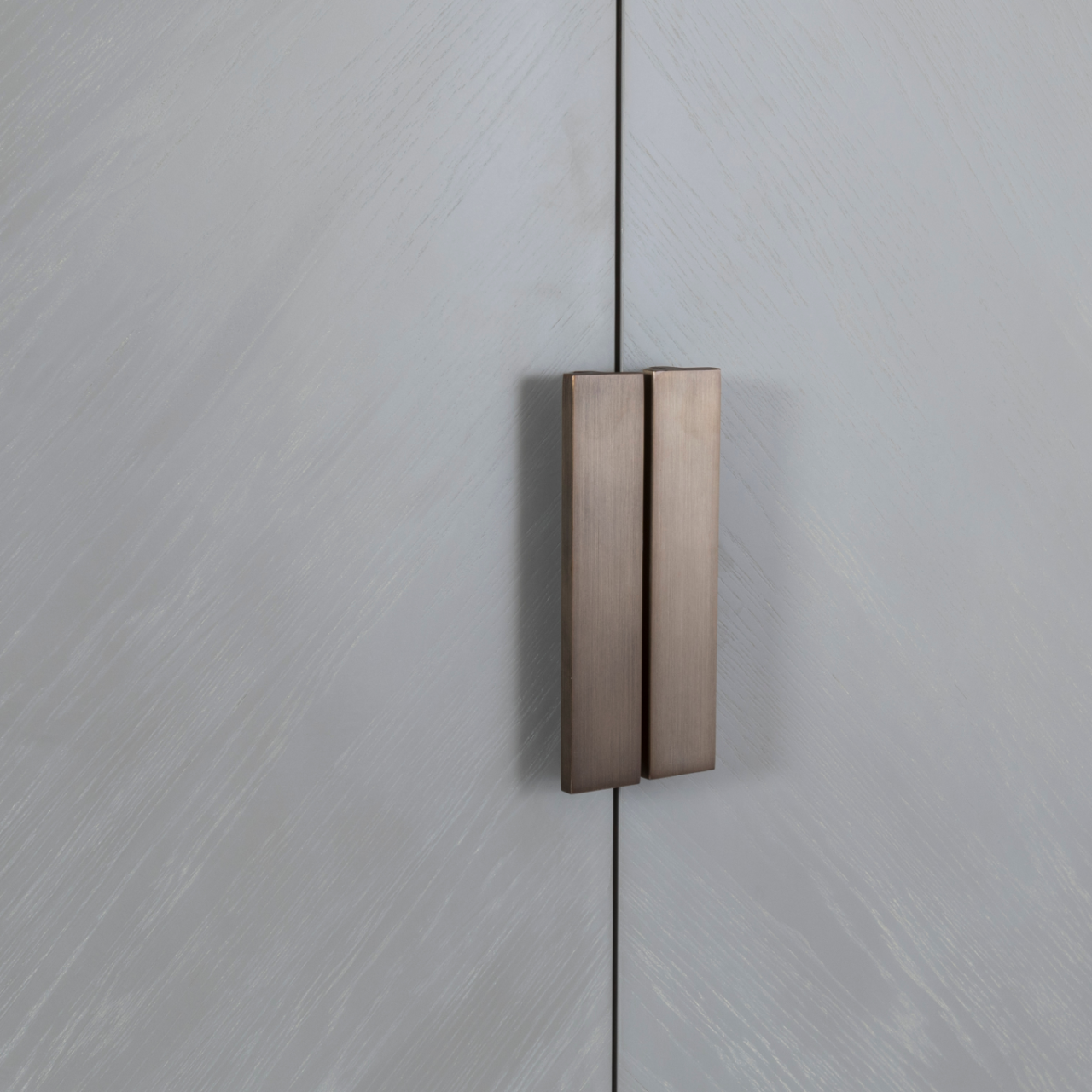 Lilly Wardrobe – Grey Oak