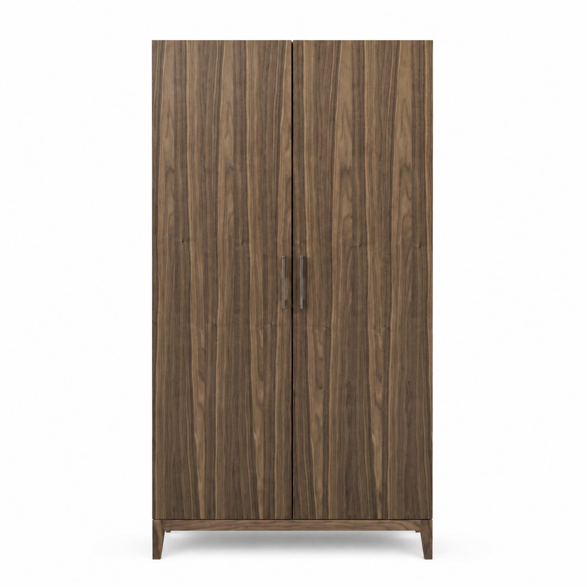 Calla Wardrobe – Walnut